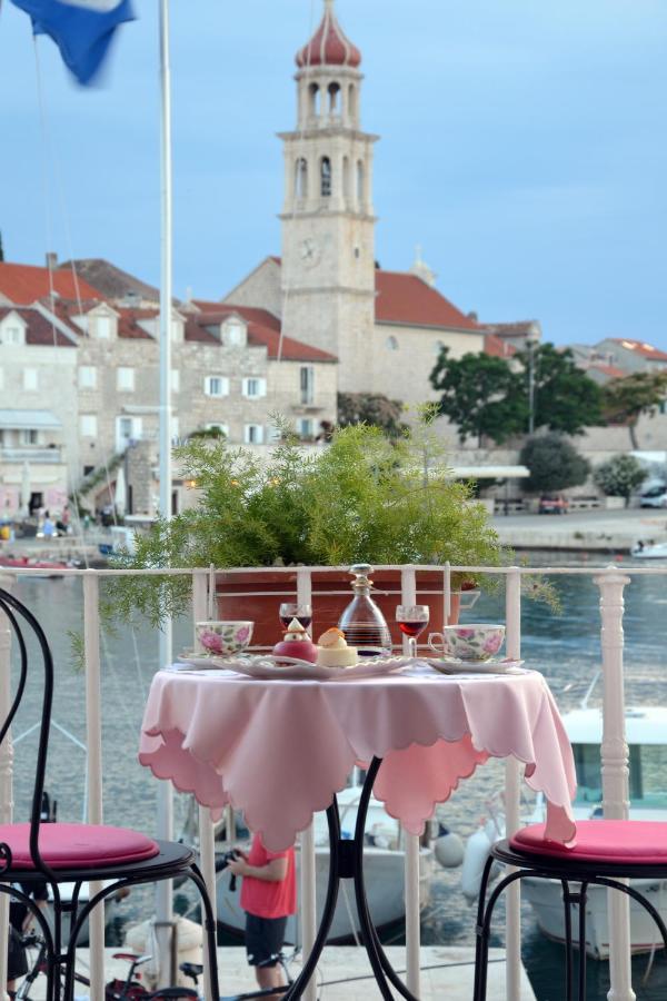 Castel Nonna Franka Διαμέρισμα Sutivan Εξωτερικό φωτογραφία