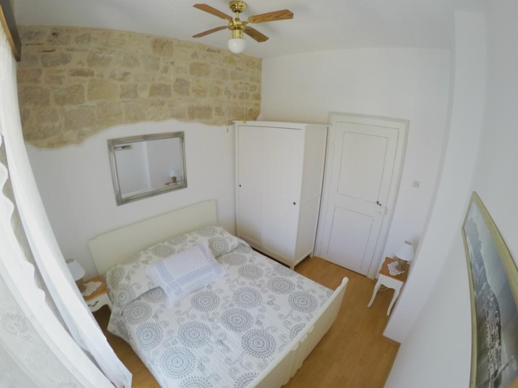 Castel Nonna Franka Διαμέρισμα Sutivan Εξωτερικό φωτογραφία